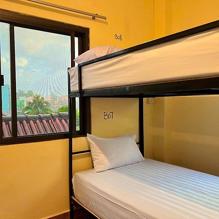 Easy Go Backpacker Hostel Vang Vieng Bagian luar foto