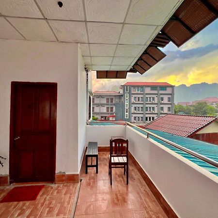 Easy Go Backpacker Hostel Vang Vieng Bagian luar foto