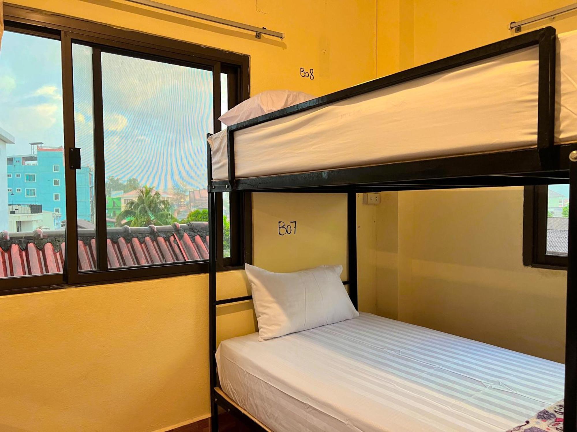 Easy Go Backpacker Hostel Vang Vieng Bagian luar foto