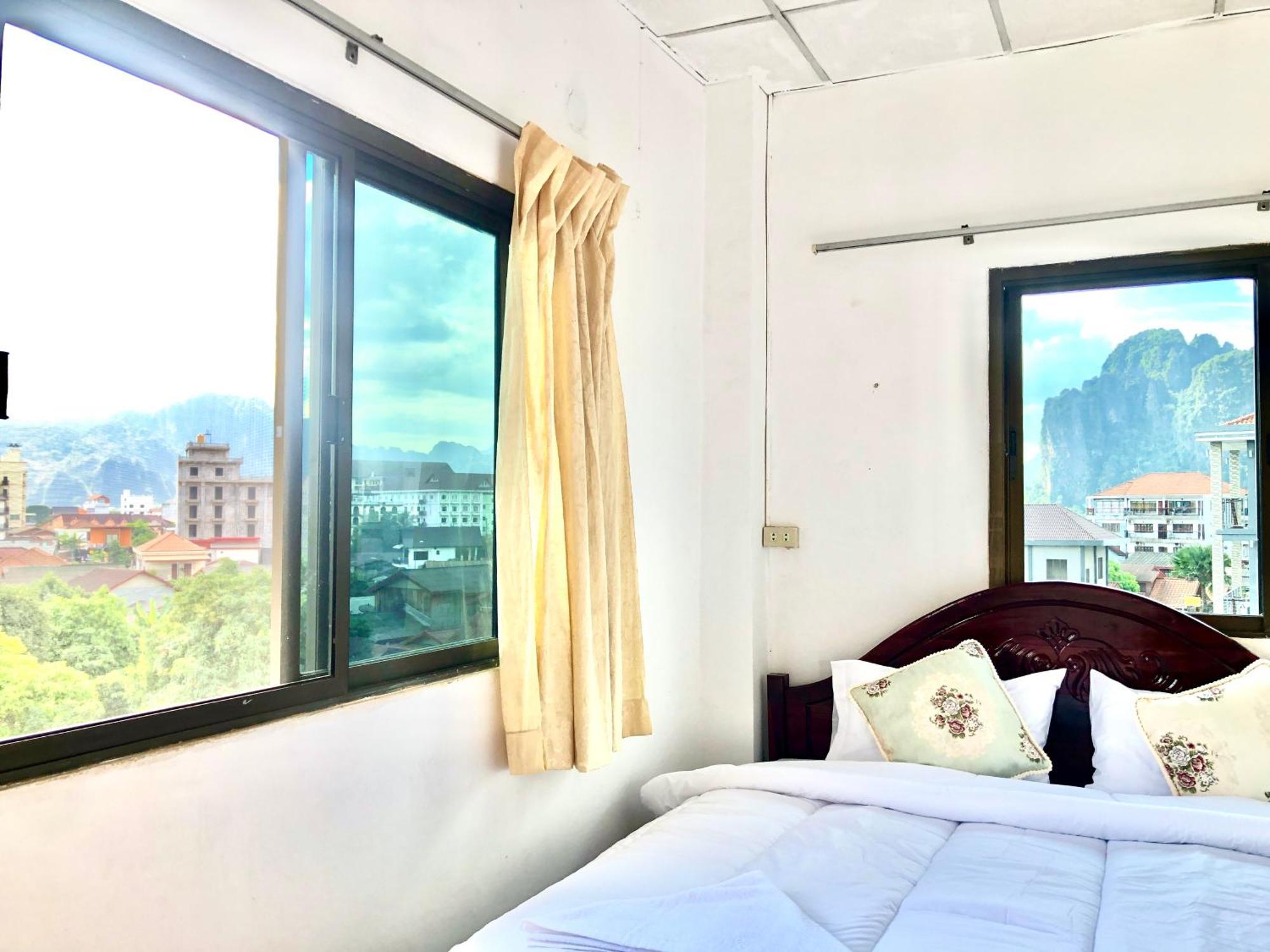 Easy Go Backpacker Hostel Vang Vieng Bagian luar foto