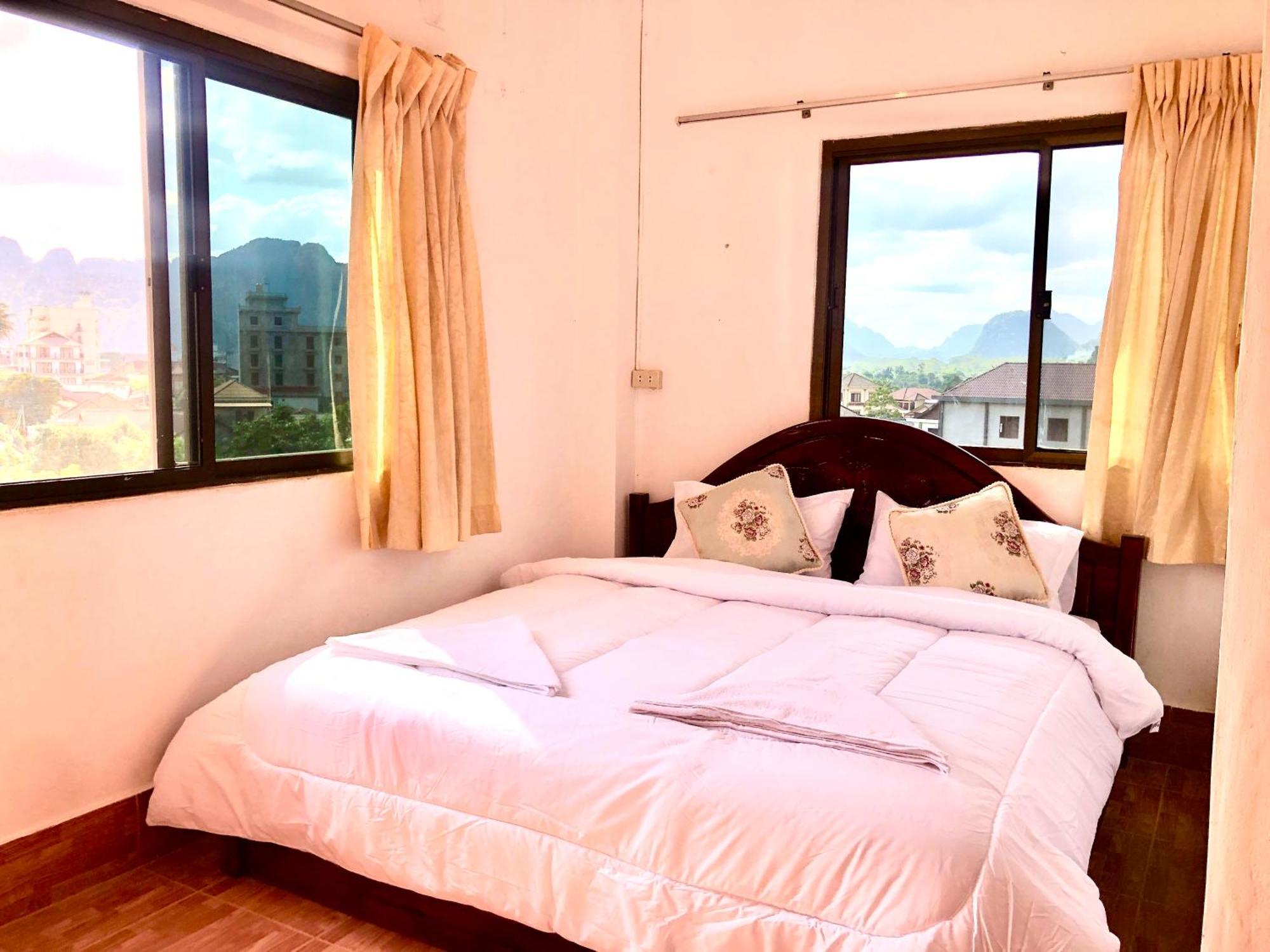 Easy Go Backpacker Hostel Vang Vieng Bagian luar foto